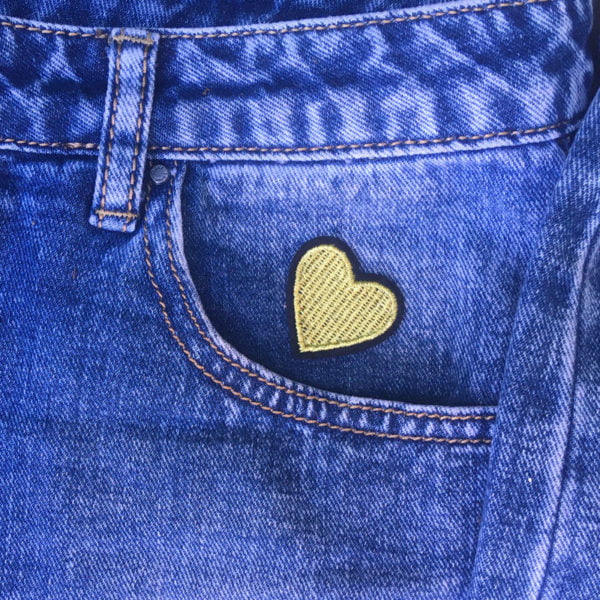 Guldhjärta svart kant jeans - Tygmärke