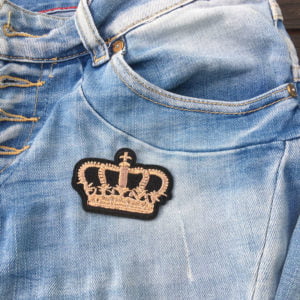Klassisk kungakrona på jeans - tygmärke