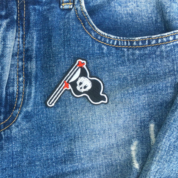 Piratflagga Jolly Roger jeans - tygmärke