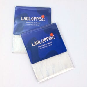 Axelrem på väska håller sig på plats med halkskydd