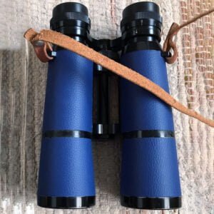 laga kikaren med självhäftande läderlapp