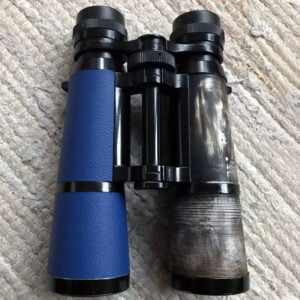 laga kikaren med självhäftande läderlapp