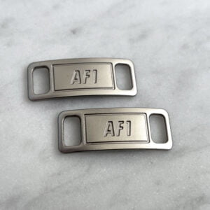 AF1 spänne i matt silverfärg