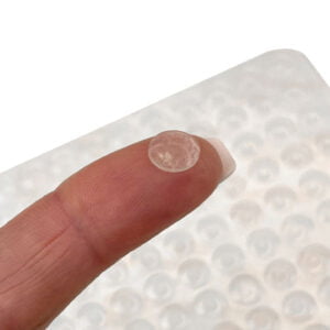 Närbild på självhäftande luckdämpare