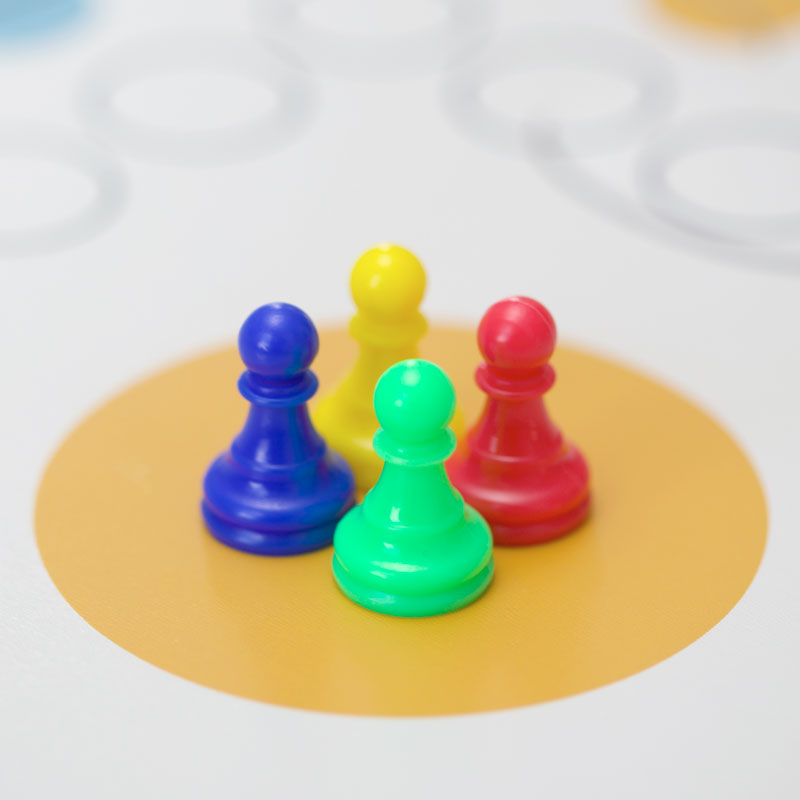 spelpjäser fia med knuff